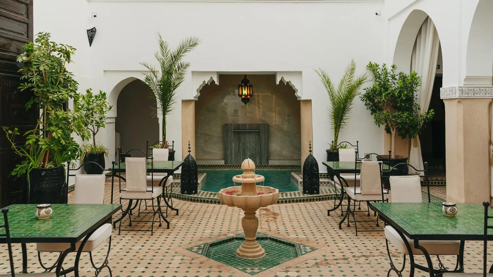 Riad Dar Dialkoum Marrakesh 4*,