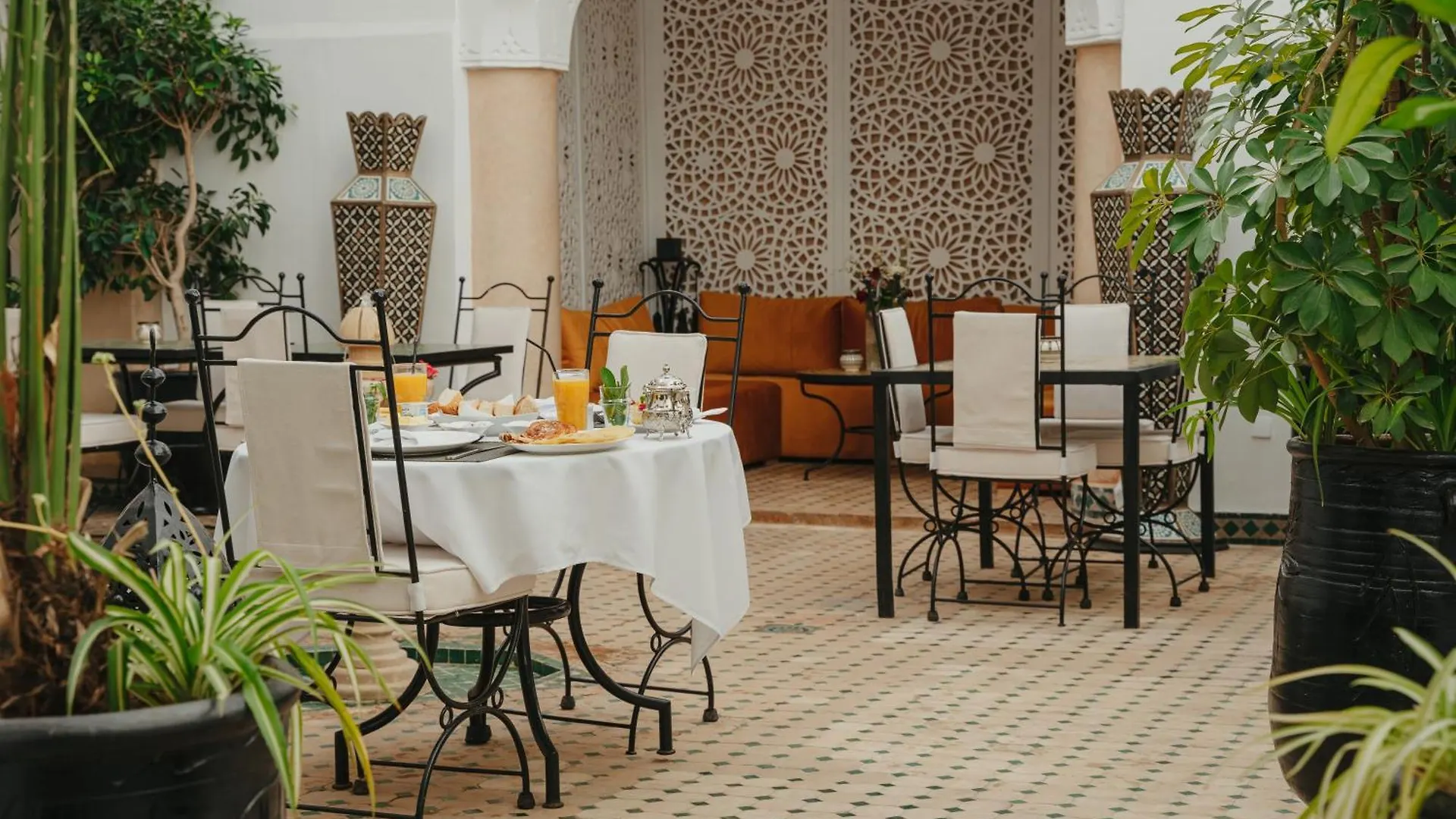 Riad Dar Dialkoum Marrakesh